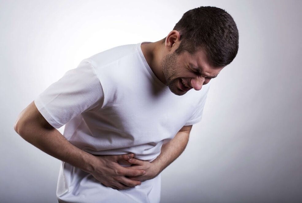 Abdominal pain due to parasites in the body